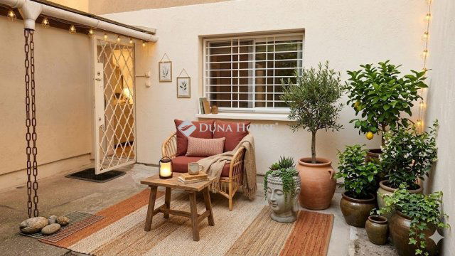 Eladó téglalakás, Budapesten, II. kerületben, Bimbó úton