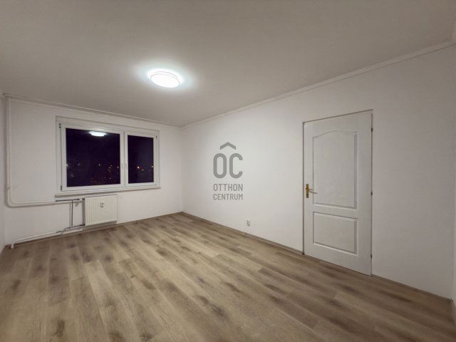 Eladó panellakás, Budapesten, XV. kerületben, Drégelyvár utcában