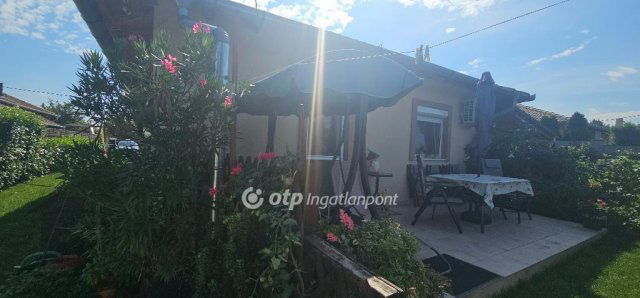 Eladó családi ház, Halásztelken 106.99 M Ft, 3 szobás