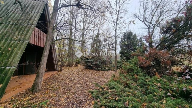 Eladó családi ház, Nagykátán 12 M Ft, 2 szobás