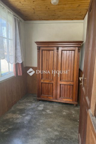 Eladó családi ház, Koroncón 39 M Ft, 2 szobás