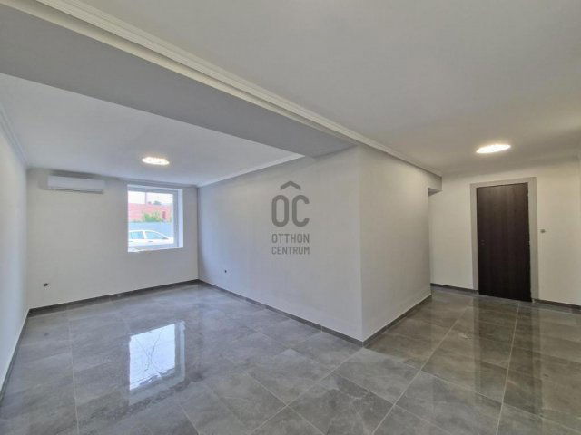Eladó családi ház, Cegléden 49 M Ft, 3 szobás