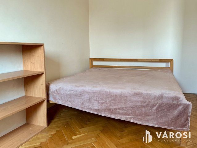 Kiadó téglalakás, albérlet, Győrött 160 E Ft / hó, 2 szobás