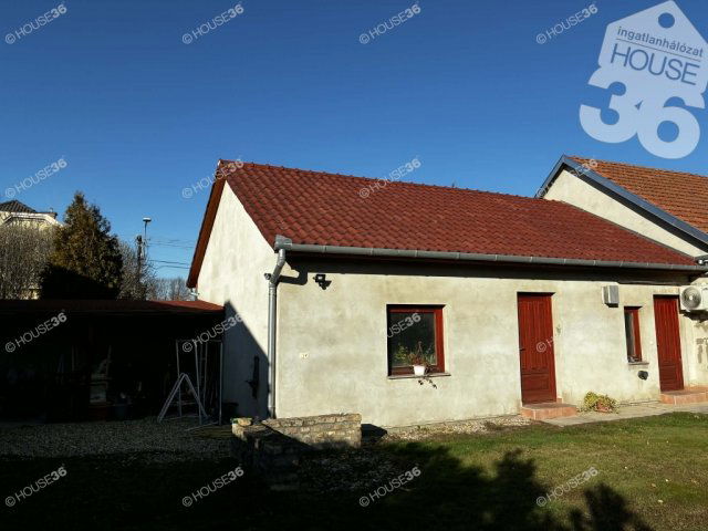 Eladó családi ház, Kiskunfélegyházán 32.9 M Ft, 3 szobás