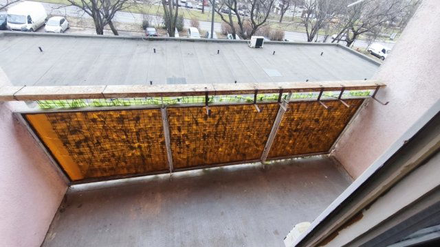 Eladó panellakás, Pécsett 40.9 M Ft, 2 szobás