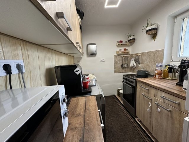 Eladó családi ház, Lakitelken 29.9 M Ft, 3 szobás