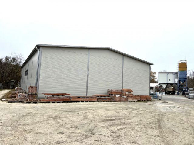 Eladó ipari ingatlan, Budapesten, XVI. kerületben, Sarjú úton