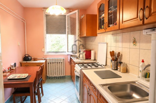 Eladó téglalakás, Szombathelyen 42 M Ft, 2 szobás
