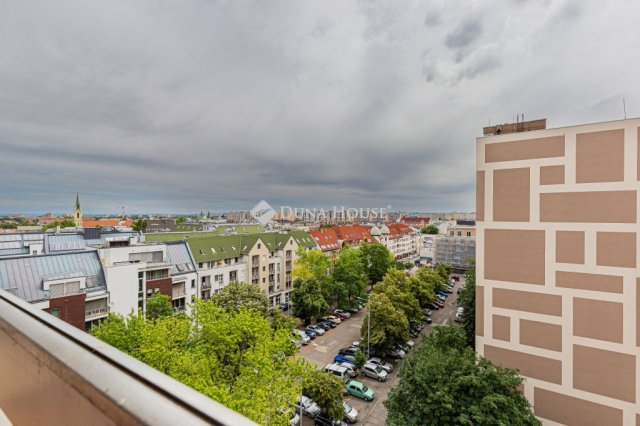 Eladó panellakás, Budapesten, IV. kerületben, Aradi utcában