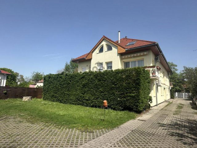 Eladó téglalakás, Budapesten, XVIII. kerületben 99.99 M Ft