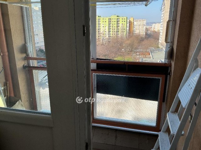 Eladó panellakás, Budapesten, XIV. kerületben 64 M Ft, 1+1 szobás