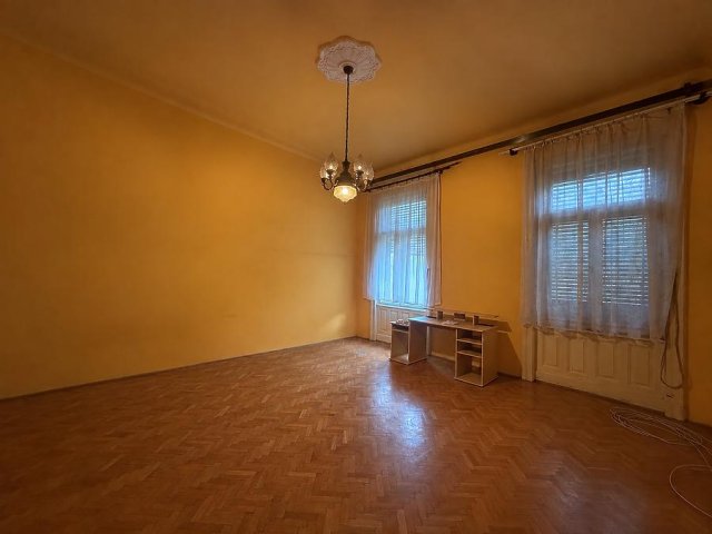 Eladó téglalakás, II. kerületben, Szilágyi Erzsébet fasoron