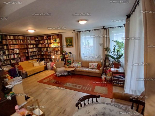 Eladó sorház, Vácon 109 M Ft, 1+3 szobás / költözzbe.hu