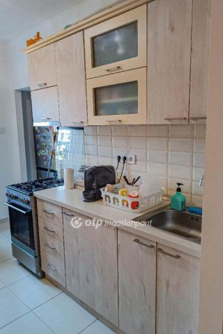 Eladó téglalakás, Nyíregyházán 48.8 M Ft, 3 szobás