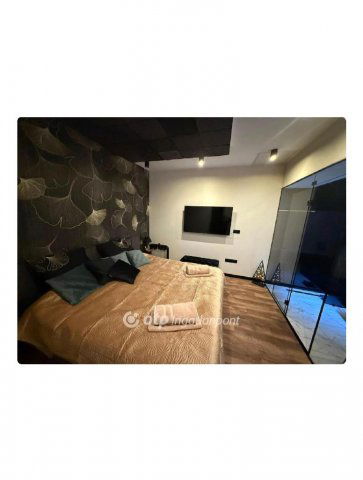 Eladó családi ház, Biatorbágyon 349.9 M Ft, 9 szobás