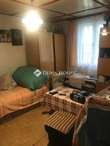 Eladó családi ház, Cegléden 15.9 M Ft, 1 szobás