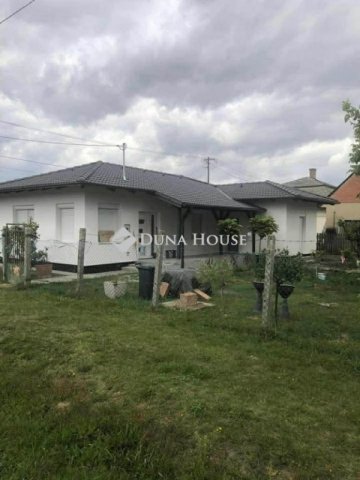 Eladó családi ház, Pilisen 65.9 M Ft, 3 szobás