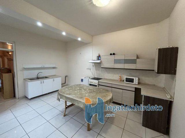 Kiadó téglalakás, albérlet, Debrecenben 200 E Ft / hó, 2 szobás