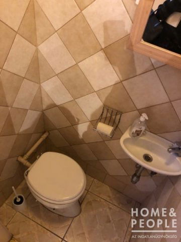 Eladó téglalakás, Szegeden 84 M Ft, 2 szobás