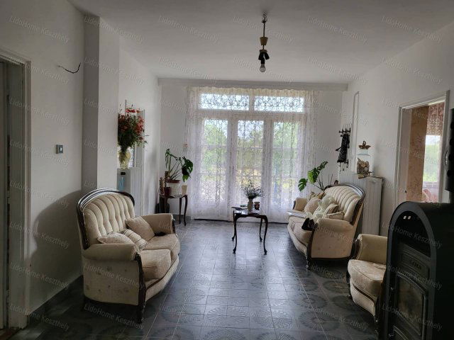 Eladó családi ház, Gyenesdiáson 116 M Ft, 3 szobás