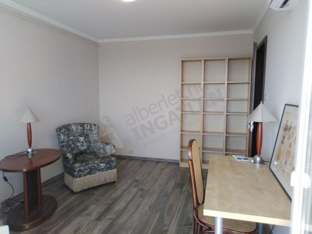 Kiadó panellakás, albérlet, III. kerületben, Vöröskereszt utcában