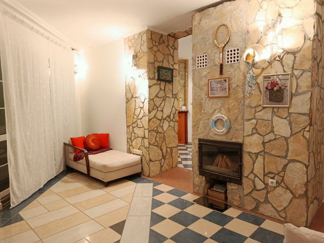 Eladó téglalakás, Budapesten, III. kerületben 154.9 M Ft