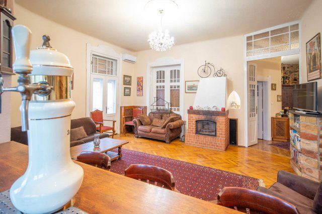 Eladó téglalakás, Budapesten, VI. kerületben 627.2 M Ft