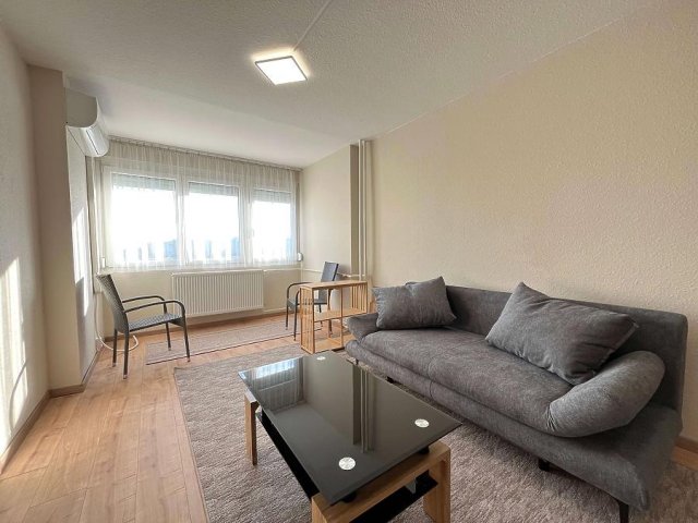 Kiadó panellakás, albérlet, Budapesten, III. kerületben