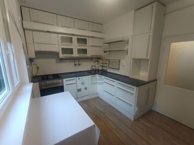 Eladó téglalakás, Debrecenben, Alkotmány utcában 53.5 M Ft