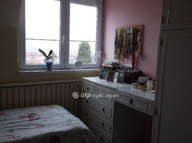 Eladó családi ház, Abasáron 65 M Ft, 3+3 szobás