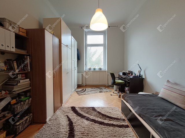 Eladó téglalakás, Sopronban 89.9 M Ft, 3 szobás