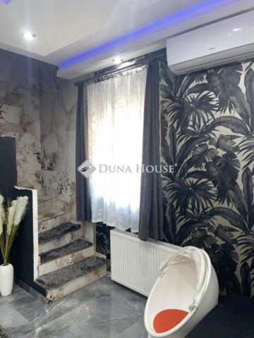 Eladó családi ház, Budapesten, XV. kerületben 199.9 M Ft