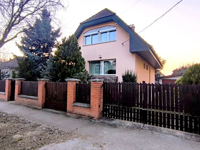 Eladó családi ház, Budapesten, XVIII. kerületben 119.98 M Ft