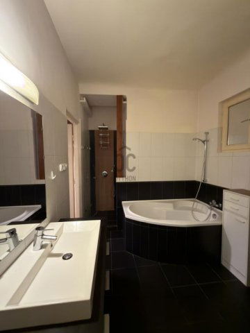 Eladó téglalakás, Budapesten, III. kerületben 139.9 M Ft