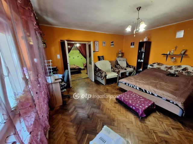 Eladó családi ház, Kecskeméten 42 M Ft, 2 szobás