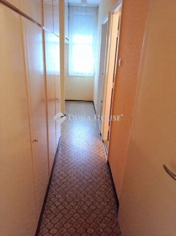 Eladó téglalakás, Zalaegerszegen 46.6 M Ft, 2+1 szobás