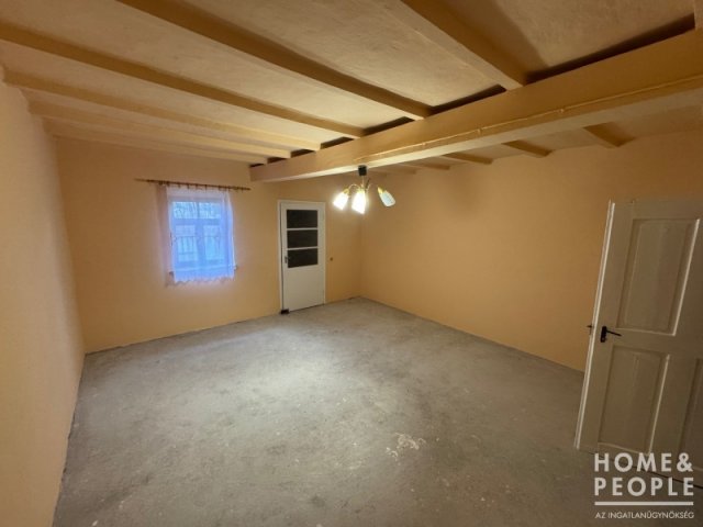 Eladó családi ház, Kisteleken 19.8 M Ft, 3 szobás