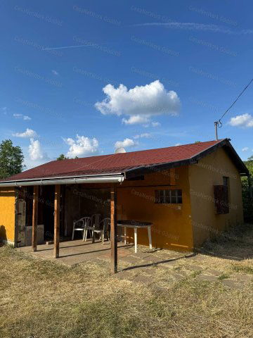 Eladó nyaraló, Gödöllőn 16.9 M Ft, 1+2 szobás