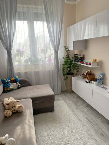 Eladó ikerház, Nyíregyházán 79.9 M Ft, 3 szobás