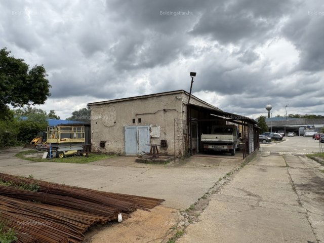 Eladó ipari ingatlan, Kaposváron 40 M Ft / költözzbe.hu