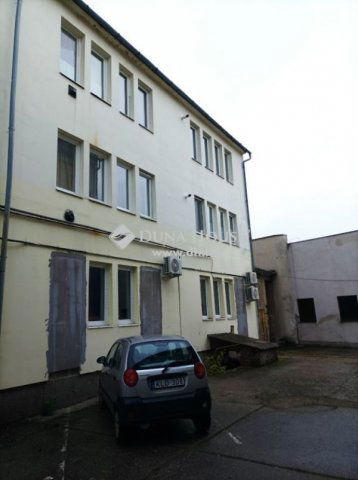 Kiadó iroda, Komlón 275 E Ft / hó / költözzbe.hu