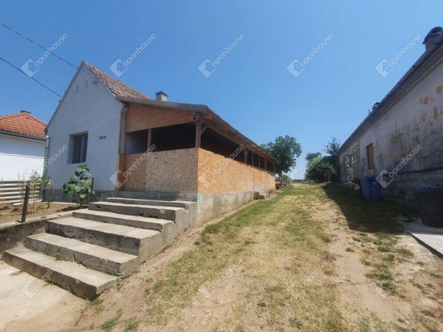 Eladó családi ház, Csokonyavisontán 21.9 M Ft, 1 szobás