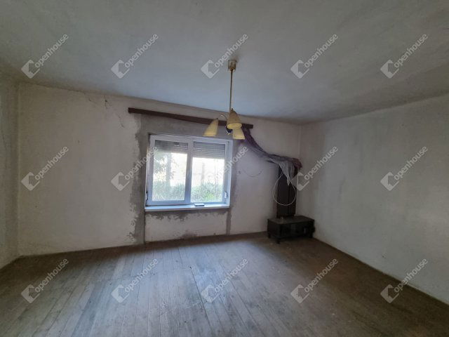 Eladó családi ház, Gyarmaton 17.5 M Ft, 3 szobás