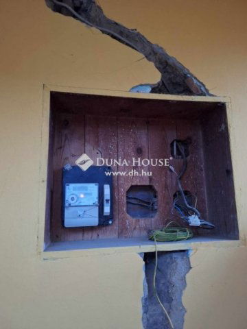 Eladó családi ház, Nagyszokolyon 8.8 M Ft, 2 szobás