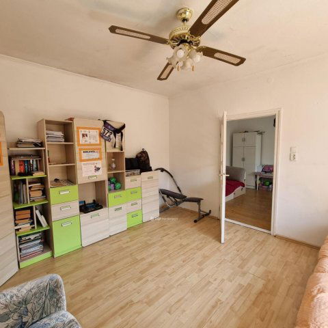 Eladó családi ház, Bernecebarátiban 38.8 M Ft, 4 szobás
