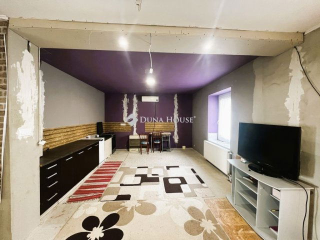 Eladó családi ház, Csolnokon 47.9 M Ft, 5 szobás