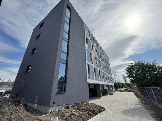 Kiadó iroda, Budaörsön 4649 E Ft / hó / költözzbe.hu