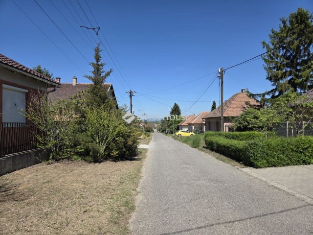 Eladó családi ház, Galgahévízen, Kossuth utcában 32.5 M Ft