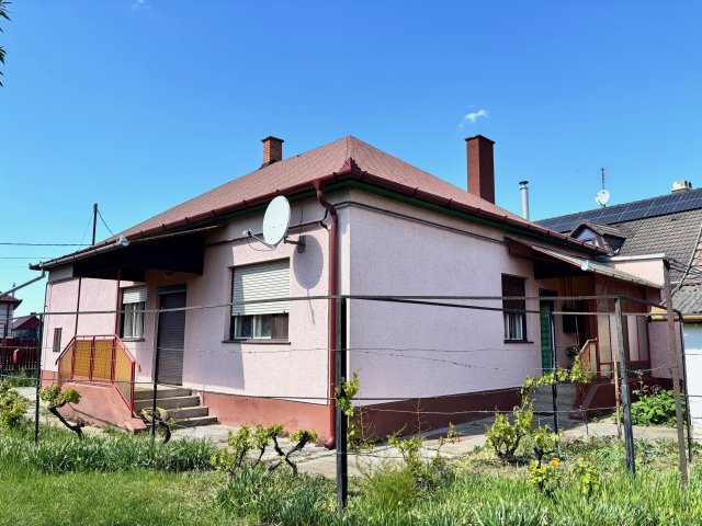 Eladó családi ház, Földesen 42.5 M Ft, 3+1 szobás