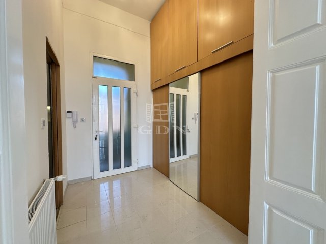 Kiadó téglalakás, albérlet, Székesfehérvárott 290 E Ft / hó